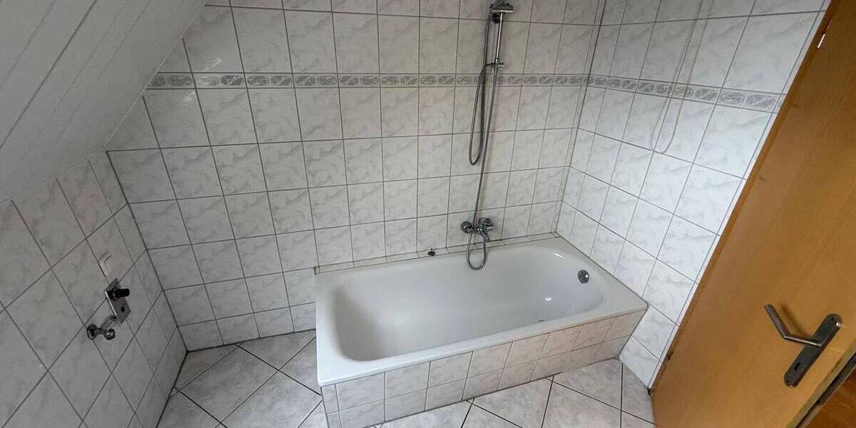 Mehrfamilienhaus, Wohnhaus Schwerin Warnitz - 9 Zimmer, 236 m&sup2;, 410.000&euro; | Angebot:26918021