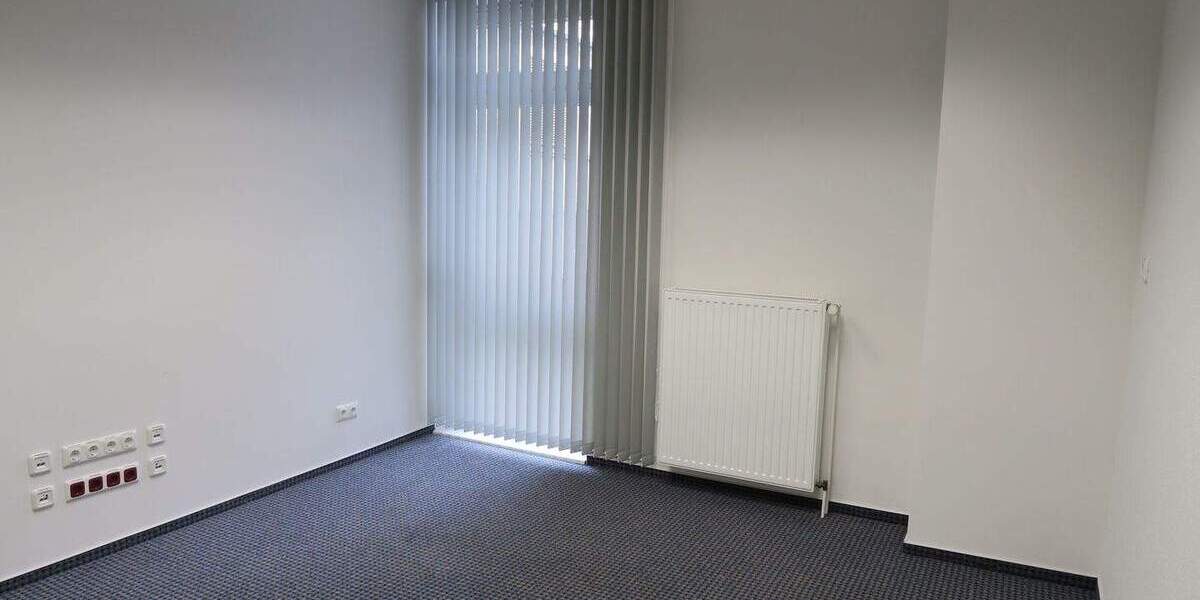 Gewerbeobjekt Schwerin Altstadt - 5 Zimmer, 142 m&sup2;, 1.150&euro; | Angebot:25698170