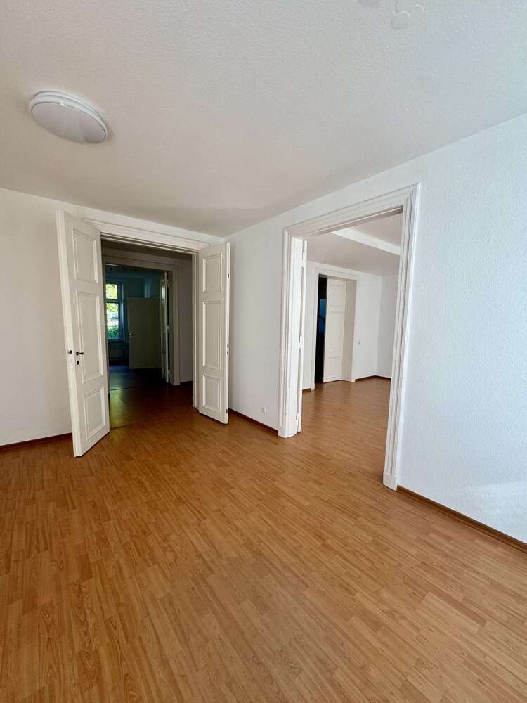 Büro in Schwerin 1.016 € 127 m²