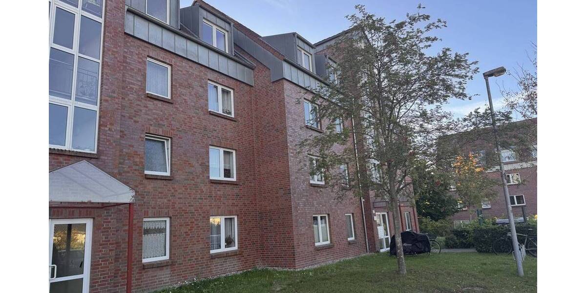 Sehr schöne Eigentumswohnung mit Loggia in Wismar zu verkaufen! 3 zimmer