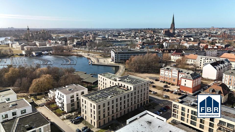Dachgeschoßwohnung Schwerin Altstadt - 2 Zimmer, 71 m&sup2;, 880&euro; | Angebot:26449257