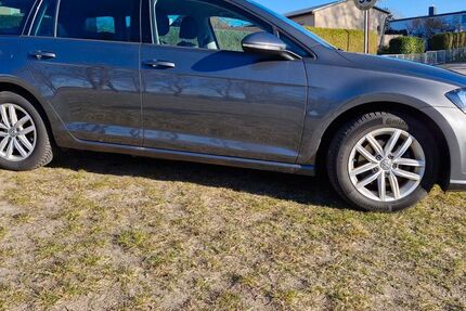 VW Golf 118.000 km 13.400 &euro; Warin 19417