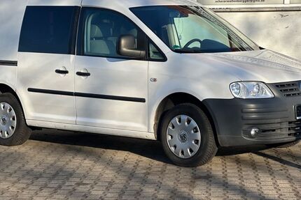 VW Caddy 196.000 km 3.950 &euro; Bandenitz 19230