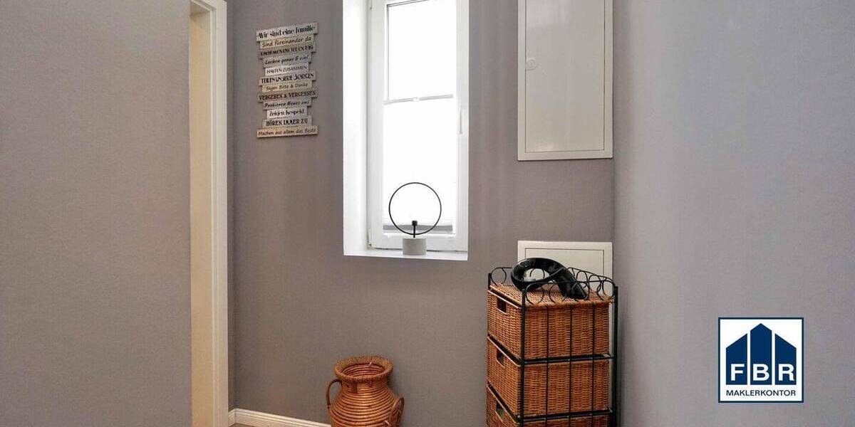 Mehrfamilienhaus, Wohnhaus Schwerin Wickendorf - 2 Zimmer, 65 m&sup2;, 125.000&euro; | Angebot:26018477