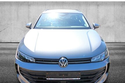 VW Passat Variant 1.5 eTSI 7-DSG LED+KAMERA+WINTER 33.281 km 26.900 &euro; Hagenow 19230