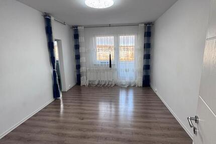 Wohnung Schwerin Mueß - 3 Zimmer, 60 m&sup2;, 571&euro; | Angebot:26197015