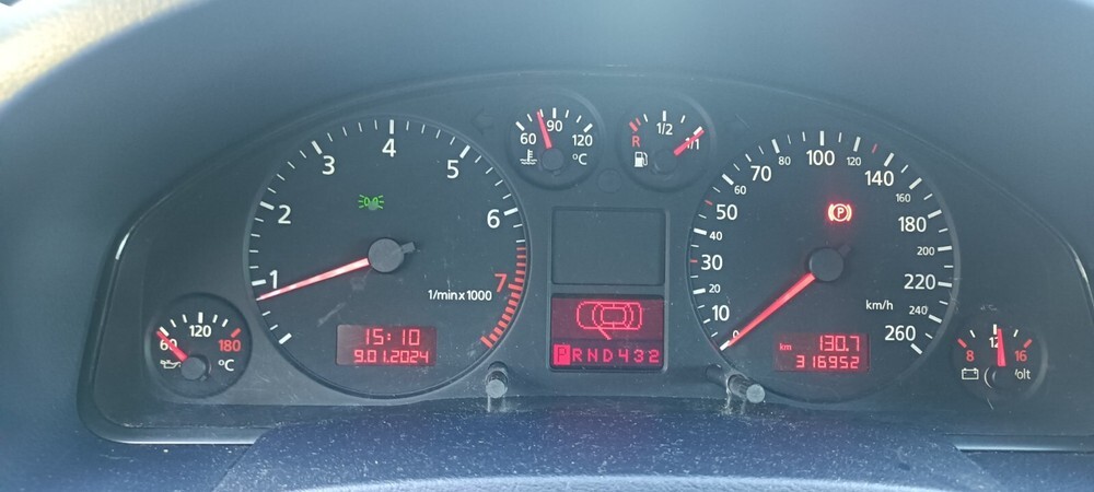 Audi A6 (Typ 4B) 317.000 km 5.200 € Dümmer 19073