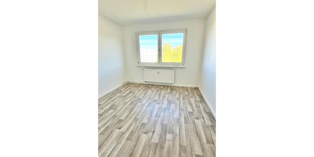 Etagenwohnung Schwerin Mueß - 4 Zimmer, 83 m&sup2;, 510&euro; | Angebot:26349733