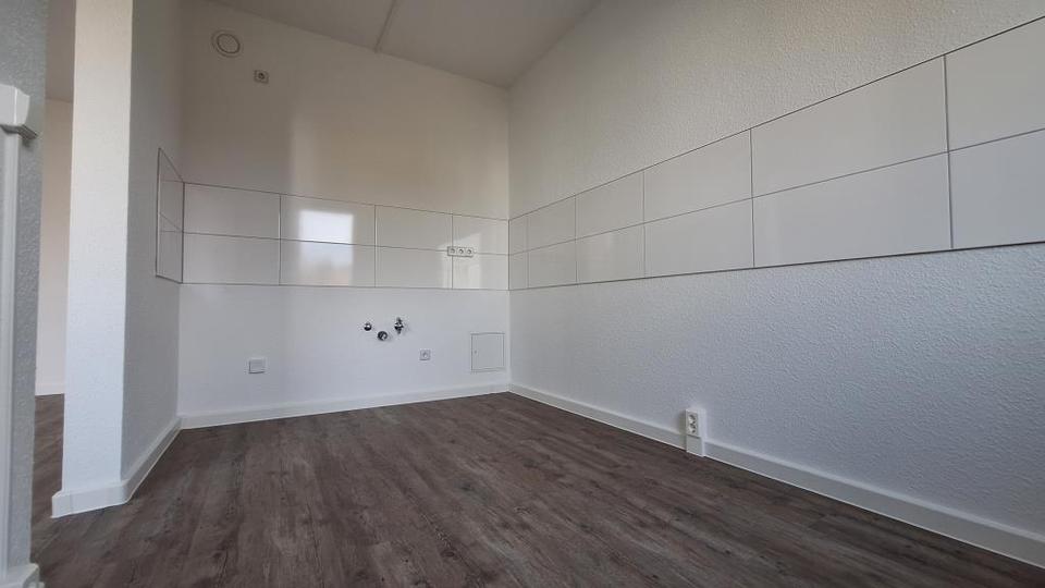 3-Raum Wohnung mit Dusche! 3 zimmer