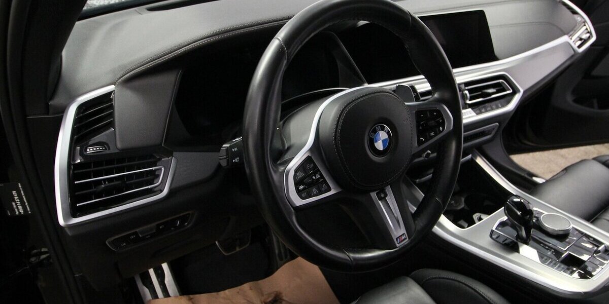 BMW X5 xDrive 40d M Sport LUFT+AHK+PANO-DACH+HEAD-UP 151.379 km 53.500 &euro; Hagenow 19230