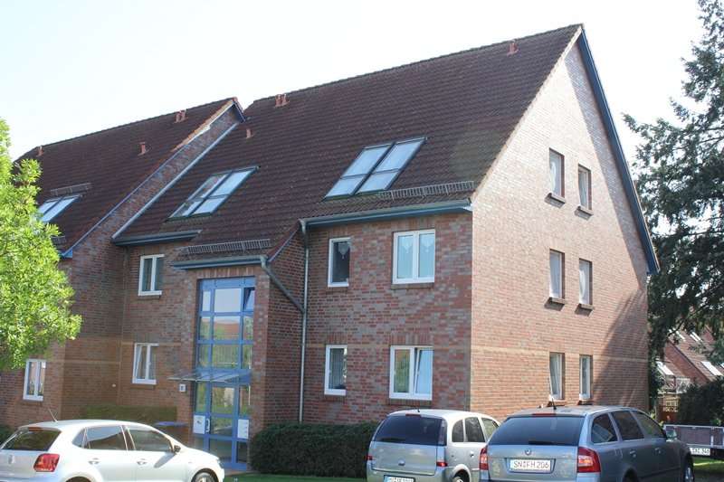 Etagenwohnung Schwerin Friedrichsthal - 4 Zimmer, 108 m&sup2;, 249.000&euro; | Angebot:24977998