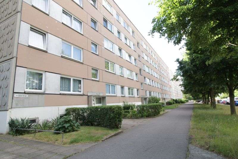 Etagenwohnung Schwerin Mueß - 4 Zimmer, 66 m&sup2;, 411&euro; | Angebot:26889365