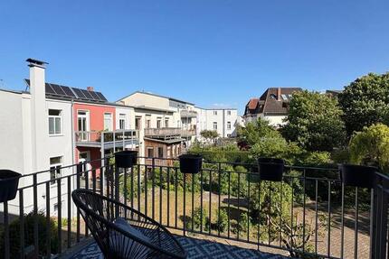 indiv. StadthMaison, PKW, 3Etagen, 2Bäder, 3WC, Balk+Terr, Hobby