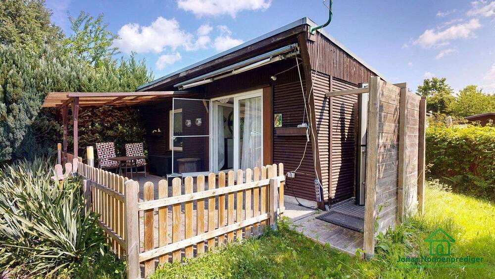 Bungalow Schwerin Gartenstadt - 1 Zimmer, 27 m&sup2;, 45.000&euro; | Angebot:25771173