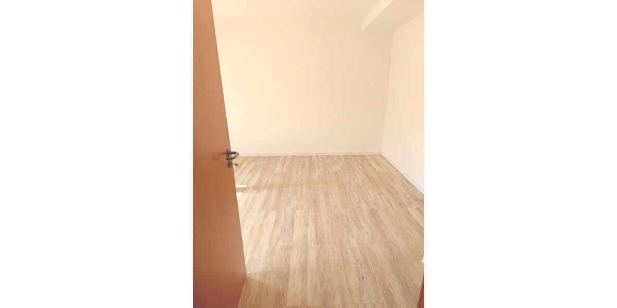 Dachgeschoßwohnung Schwerin - 2 Zimmer, 56 m&sup2;, 616&euro; | Angebot:26232582