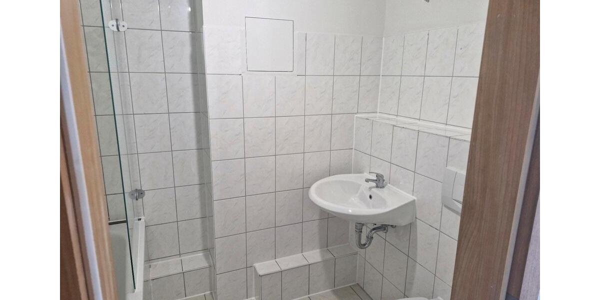 Etagenwohnung Schwerin Neumühle - 2 Zimmer, 61 m&sup2;, 600&euro; | Angebot:26563573