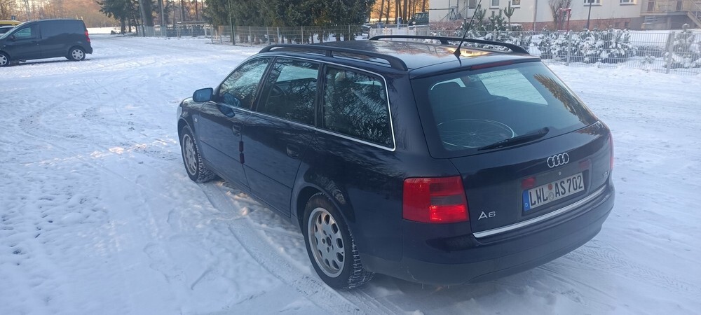 Audi A6 (Typ 4B) 317.000 km 5.200 € Dümmer 19073