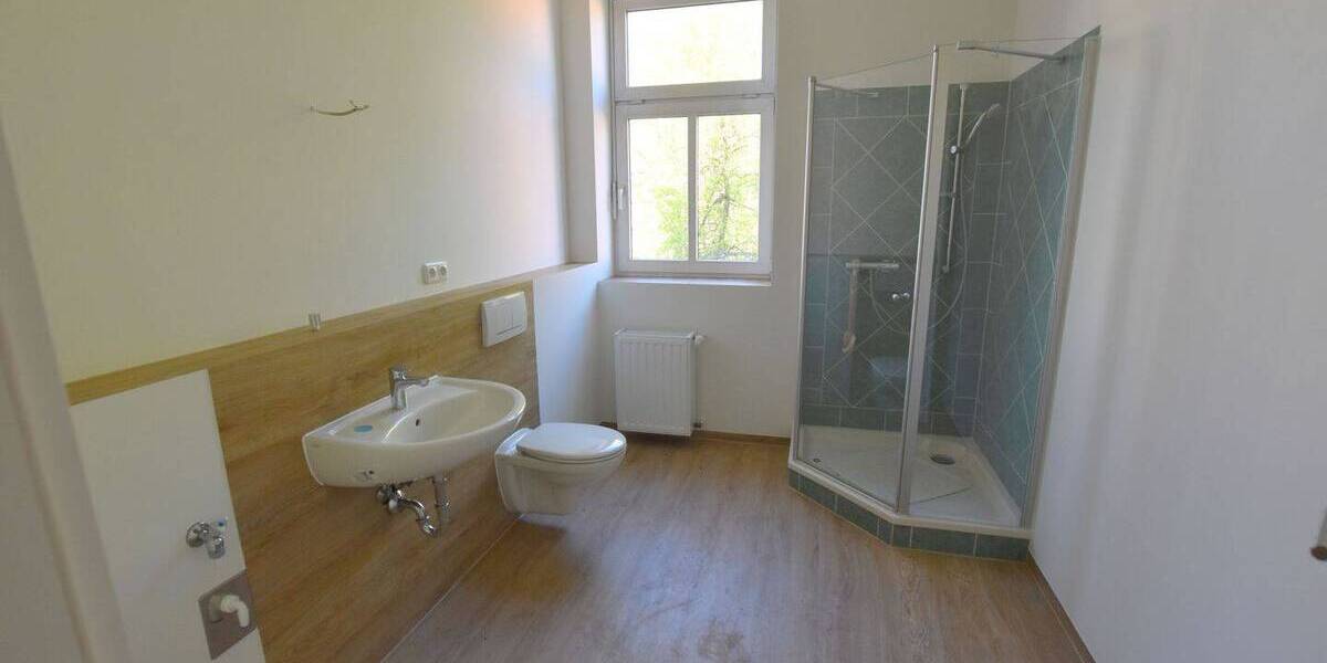 Etagenwohnung Schwerin Weststadt - 3 Zimmer, 84 m&sup2;, 650&euro; | Angebot:26556126