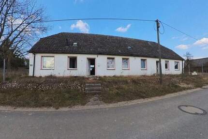 Haus Zölkow Hof Grabow - 1 Zimmer, 170 m&sup2;, 75.000&euro; | Angebot:25110994