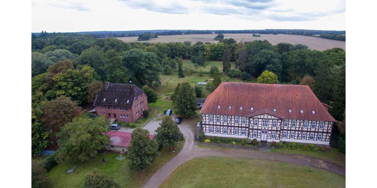 Einfamilienhaus Wittenburg - 32 Zimmer, 1.450 m&sup2;, 860.000&euro; | Angebot:23842613