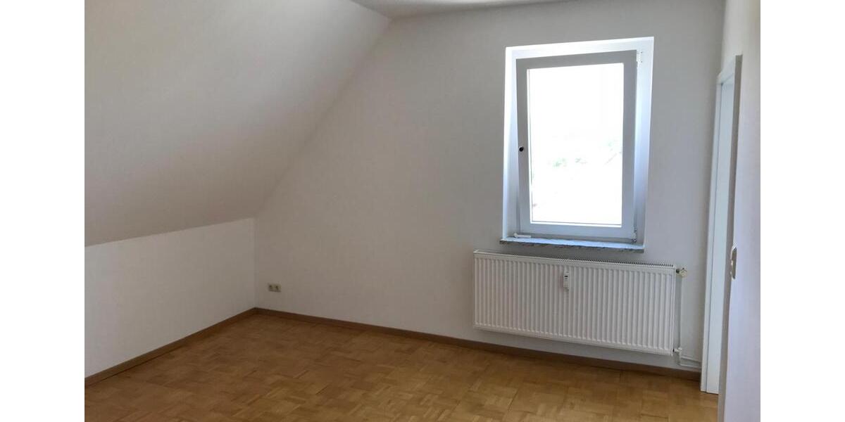 Dachgeschoßwohnung Rehna - 1 Zimmer, 33 m&sup2;, 270&euro; | Angebot:26375323