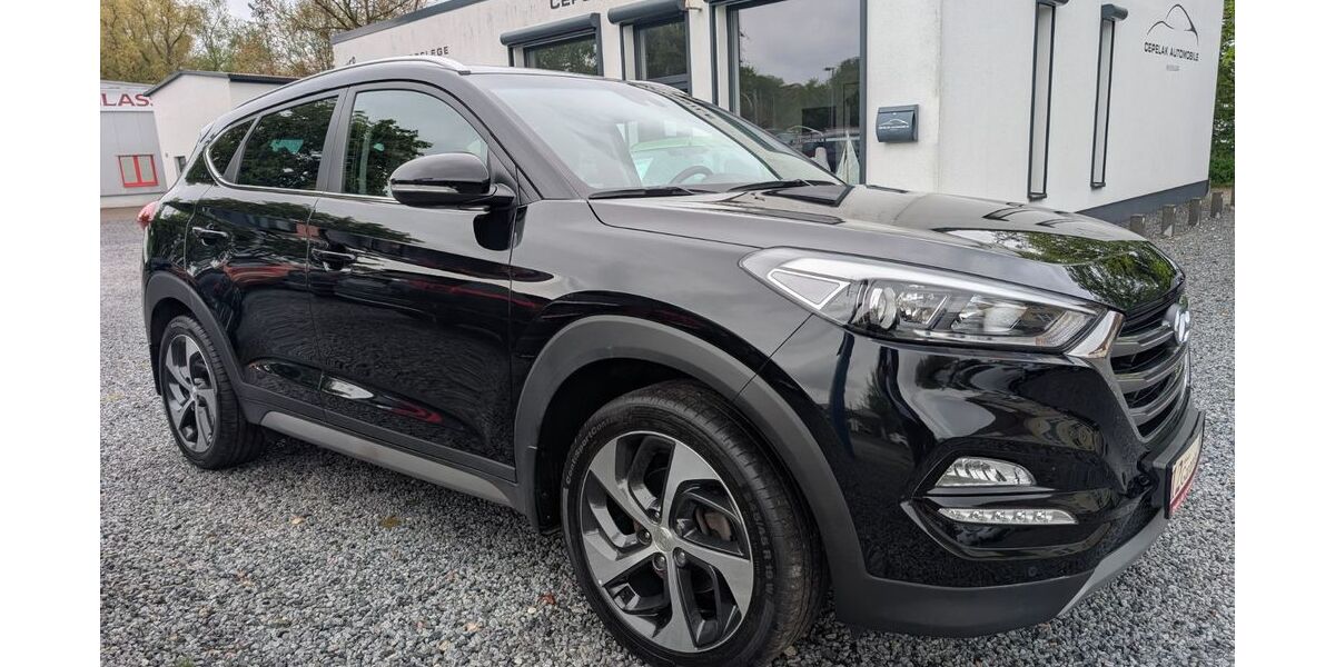 Hyundai TUCSON 93.000 km 15.990 &euro; Wismar 23970