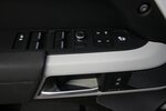 Land Rover Defender D240 2.0 SE AWD LED+AHK+PANO+MEMORY+ACC 72.263 km 43.911 &euro; Hagenow 19230