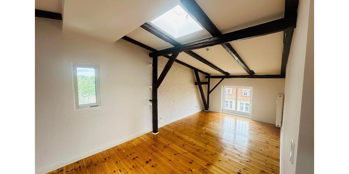 Dachgeschosswohnung SN Lewenberg 2 zimmer