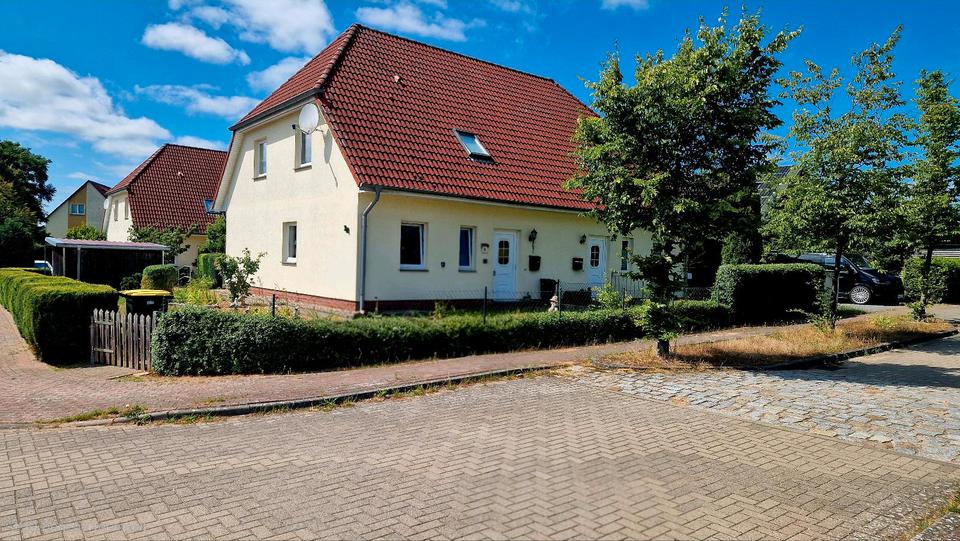 Einfamilienhaus Sternberg - 8 Zimmer, 210 m&sup2;, 360.000&euro; | Angebot:27025817