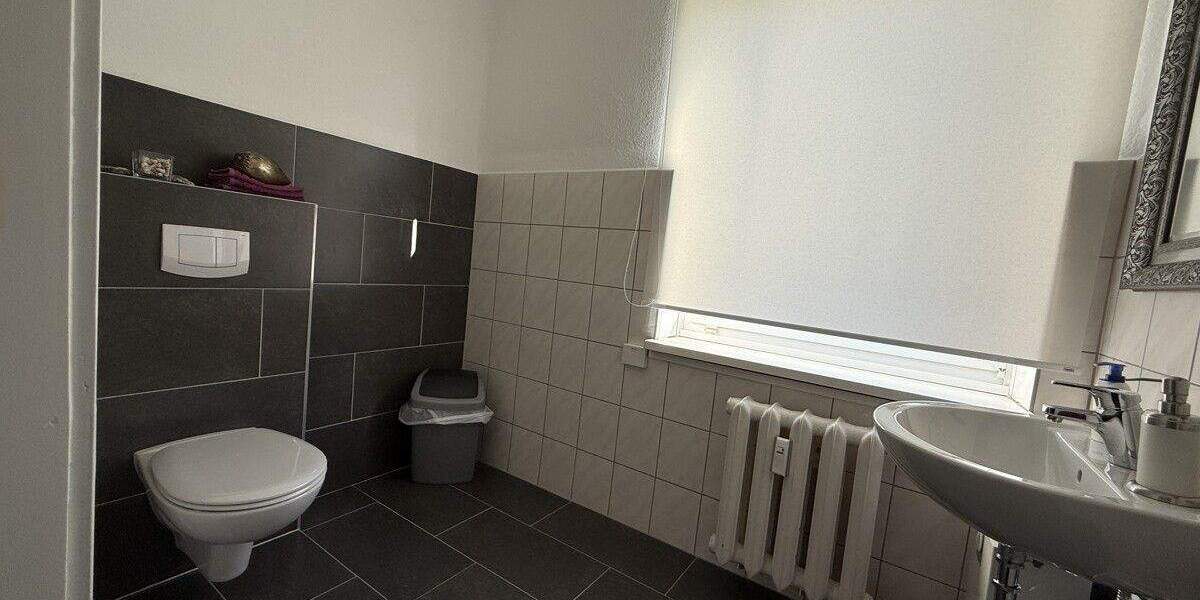 Gewerbeobjekt Gadebusch - 4 Zimmer, 84 m&sup2;, 1.200&euro; | Angebot:26817199