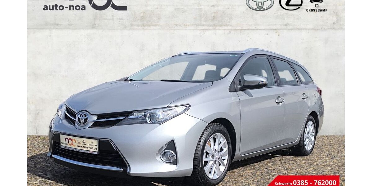 Toyota Auris 137.364 km 8.900 &euro; Schwerin 19057