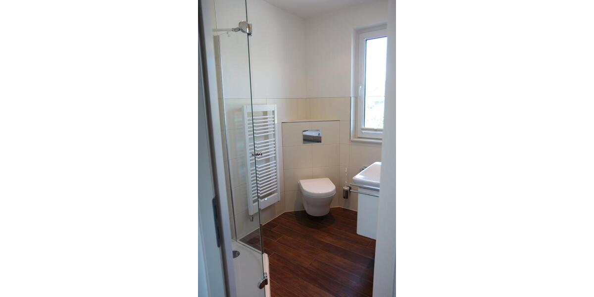 Bungalow Schwerin Gartenstadt - 4 Zimmer, 100 m&sup2;, 1.490&euro; | Angebot:26416797