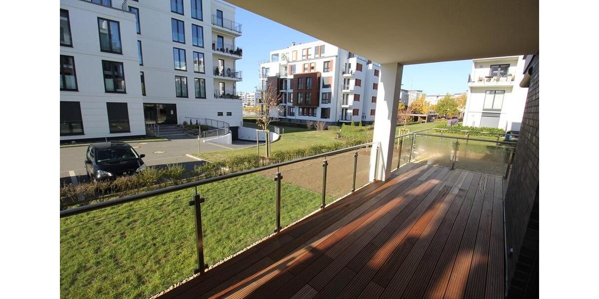 Erdgeschoßwohnung Schwerin Altstadt - 3 Zimmer, 110 m&sup2;, 1.540&euro; | Angebot:24495567